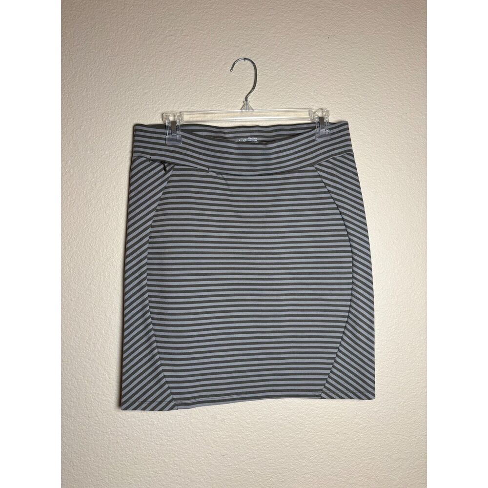 Toad&Co women's striped skirt size M grey and olive green